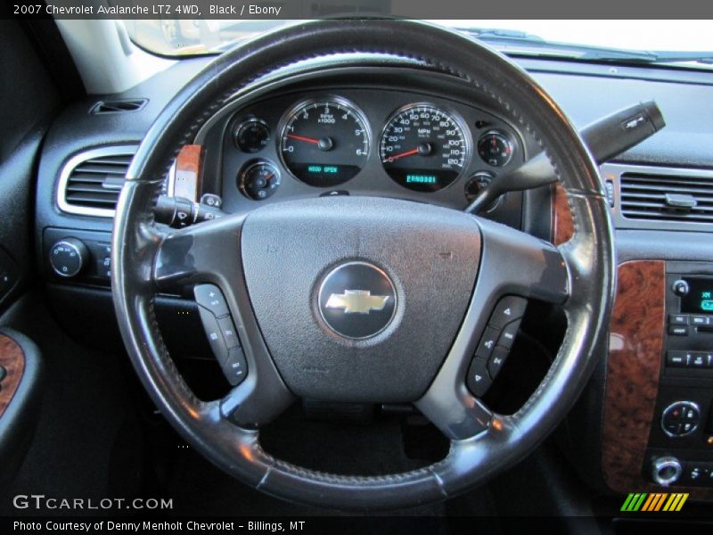  2007 Avalanche LTZ 4WD Steering Wheel