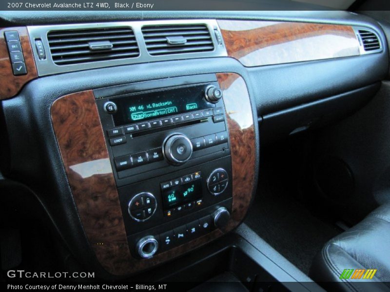 Black / Ebony 2007 Chevrolet Avalanche LTZ 4WD