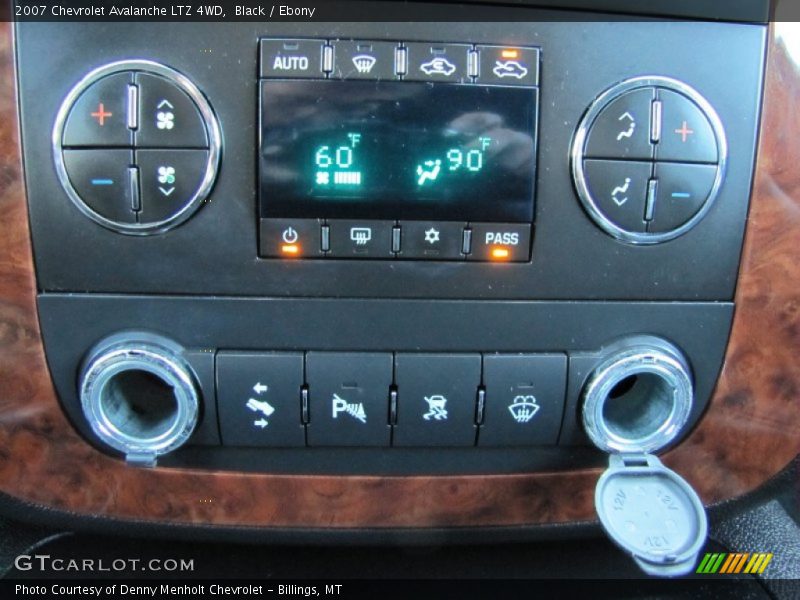 Black / Ebony 2007 Chevrolet Avalanche LTZ 4WD