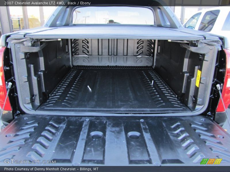 Black / Ebony 2007 Chevrolet Avalanche LTZ 4WD