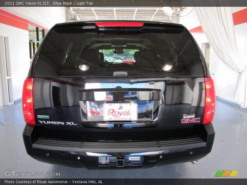 Onyx Black / Light Tan 2011 GMC Yukon XL SLT