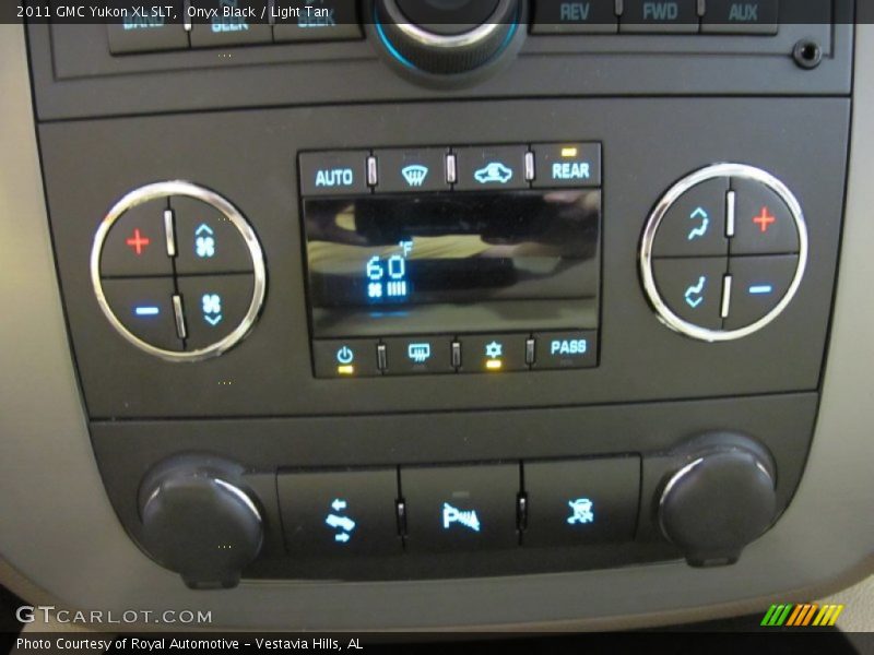 Onyx Black / Light Tan 2011 GMC Yukon XL SLT