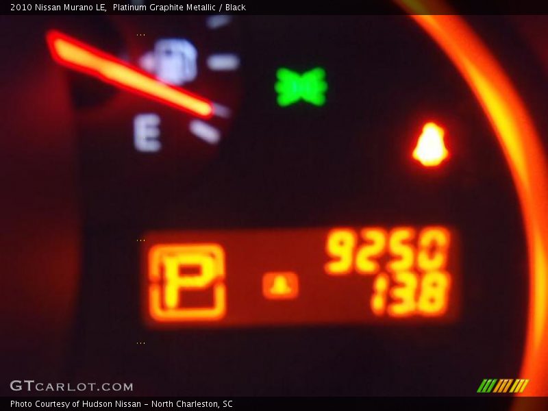 Platinum Graphite Metallic / Black 2010 Nissan Murano LE