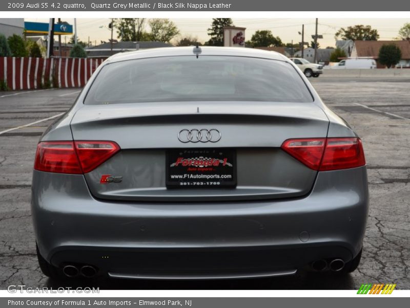 Quartz Grey Metallic / Black Silk Nappa Leather 2009 Audi S5 4.2 quattro