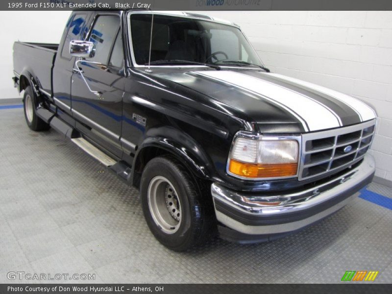 Black / Gray 1995 Ford F150 XLT Extended Cab
