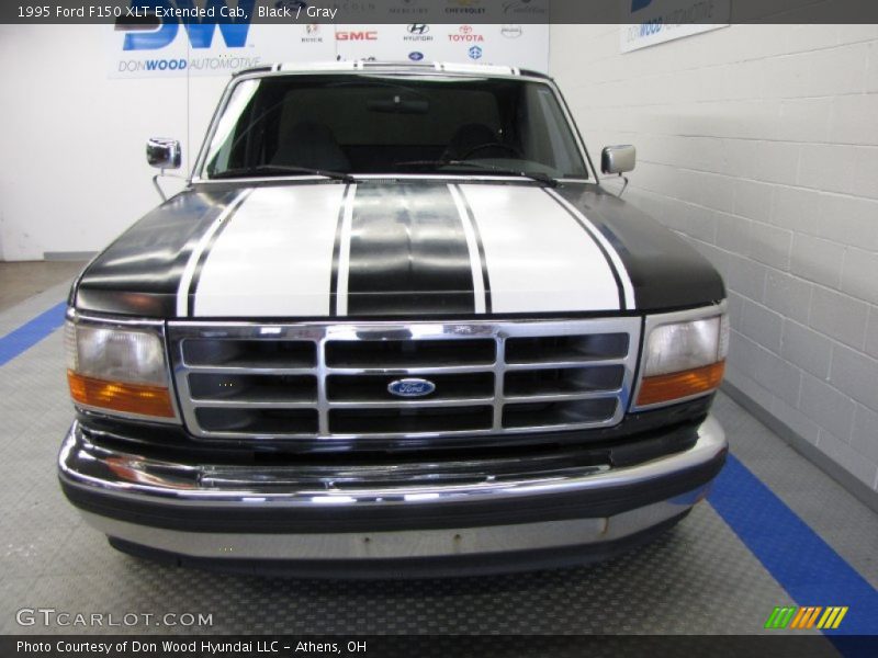 Black / Gray 1995 Ford F150 XLT Extended Cab