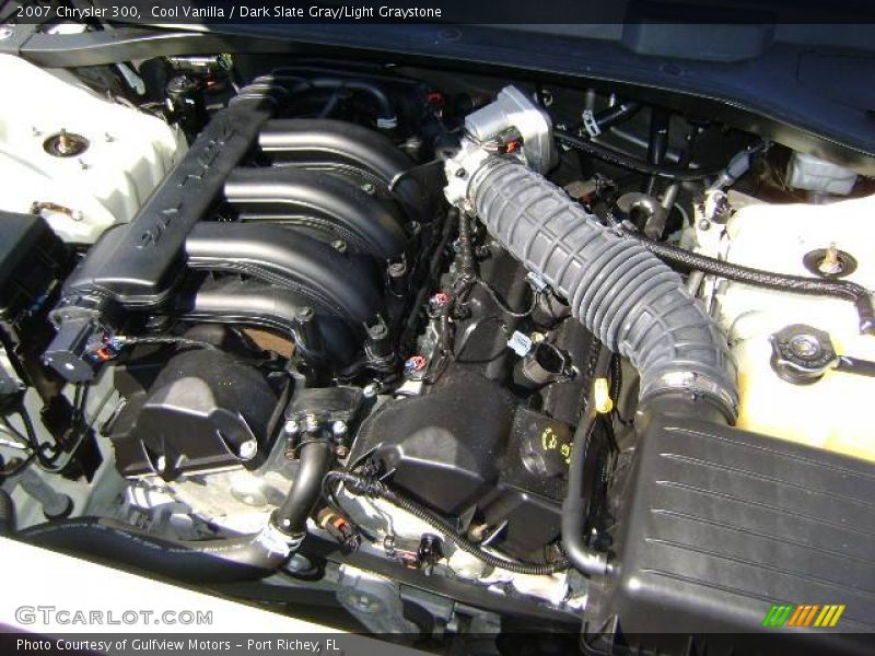 Cool Vanilla / Dark Slate Gray/Light Graystone 2007 Chrysler 300