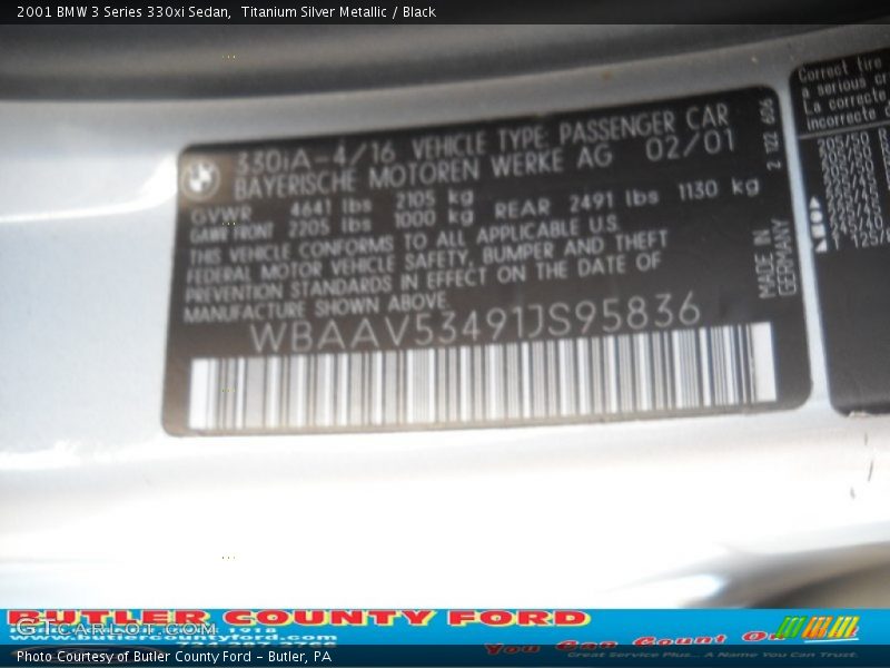 Titanium Silver Metallic / Black 2001 BMW 3 Series 330xi Sedan
