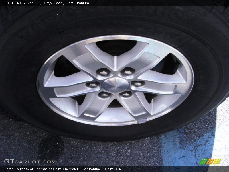 Onyx Black / Light Titanium 2011 GMC Yukon SLT