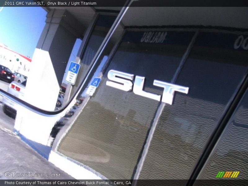 Onyx Black / Light Titanium 2011 GMC Yukon SLT