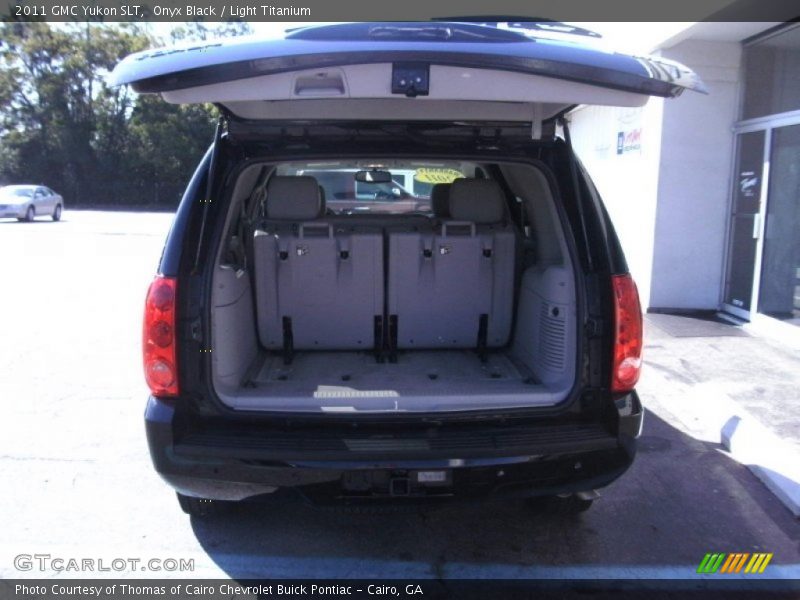 Onyx Black / Light Titanium 2011 GMC Yukon SLT