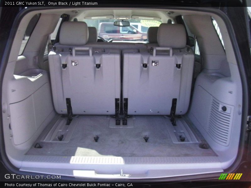 Onyx Black / Light Titanium 2011 GMC Yukon SLT
