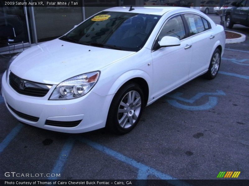 Polar White / Tan 2009 Saturn Aura XR