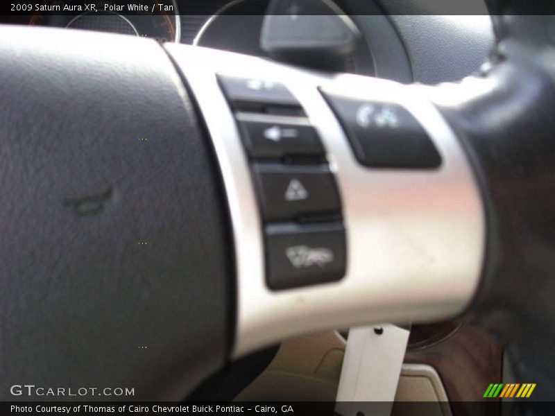 Polar White / Tan 2009 Saturn Aura XR