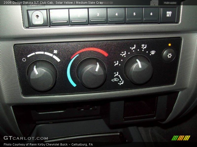 Controls of 2006 Dakota SLT Club Cab