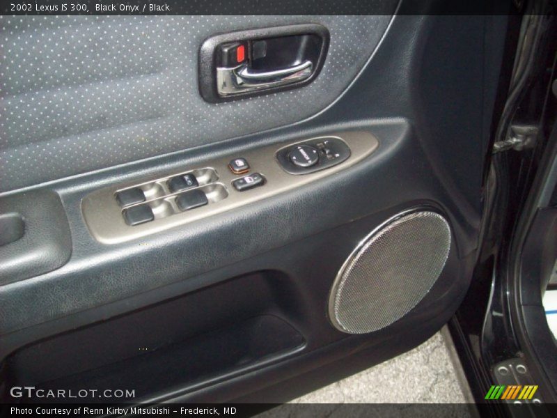 Black Onyx / Black 2002 Lexus IS 300