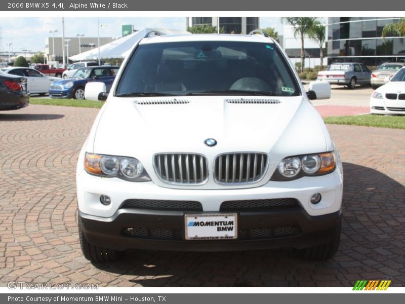 Alpine White / Black 2006 BMW X5 4.4i