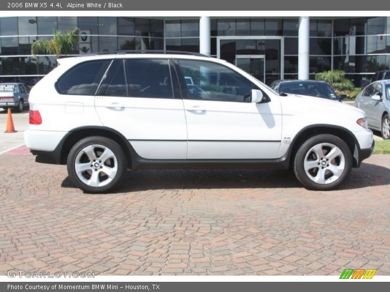 Alpine White / Black 2006 BMW X5 4.4i