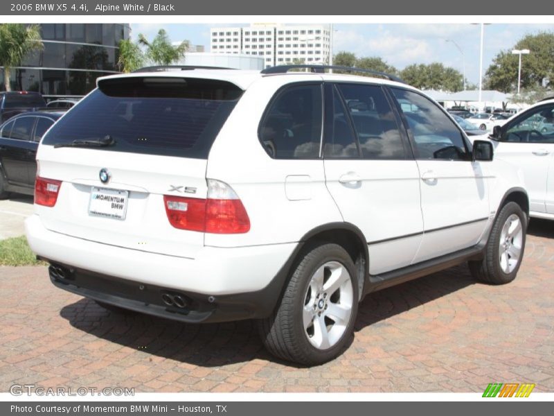 Alpine White / Black 2006 BMW X5 4.4i