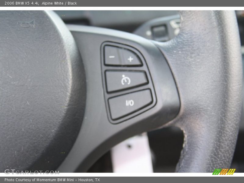 Alpine White / Black 2006 BMW X5 4.4i