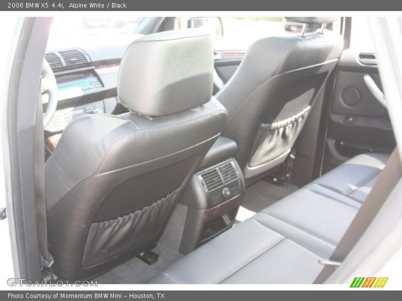 Alpine White / Black 2006 BMW X5 4.4i