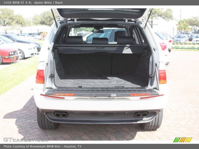 Alpine White / Black 2006 BMW X5 4.4i