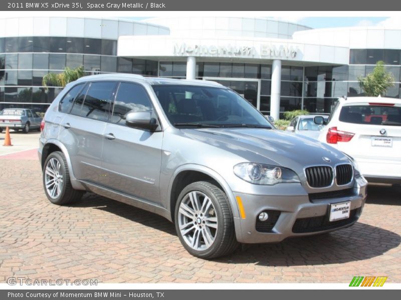 Front 3/4 View of 2011 X5 xDrive 35i