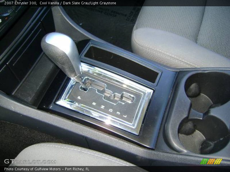 Cool Vanilla / Dark Slate Gray/Light Graystone 2007 Chrysler 300