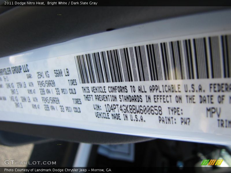 Bright White / Dark Slate Gray 2011 Dodge Nitro Heat