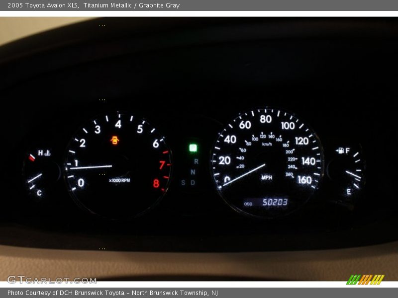 Titanium Metallic / Graphite Gray 2005 Toyota Avalon XLS