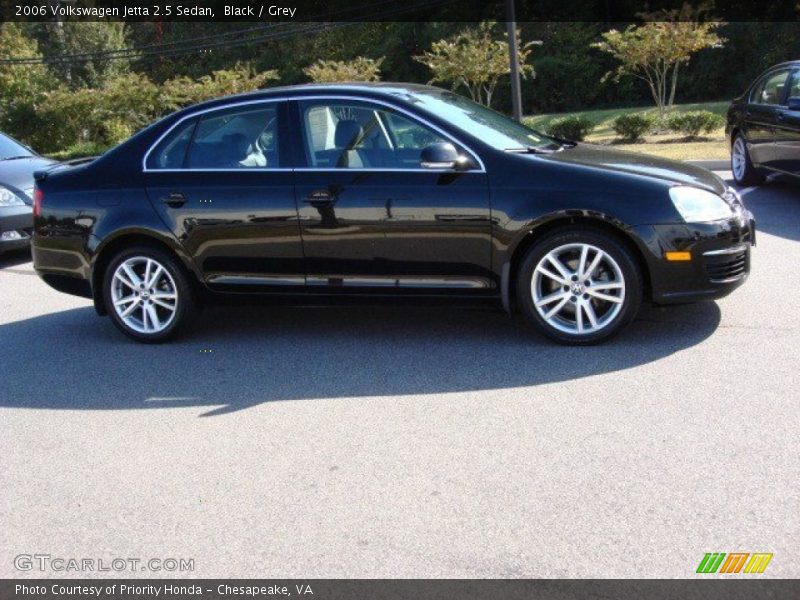 Black / Grey 2006 Volkswagen Jetta 2.5 Sedan