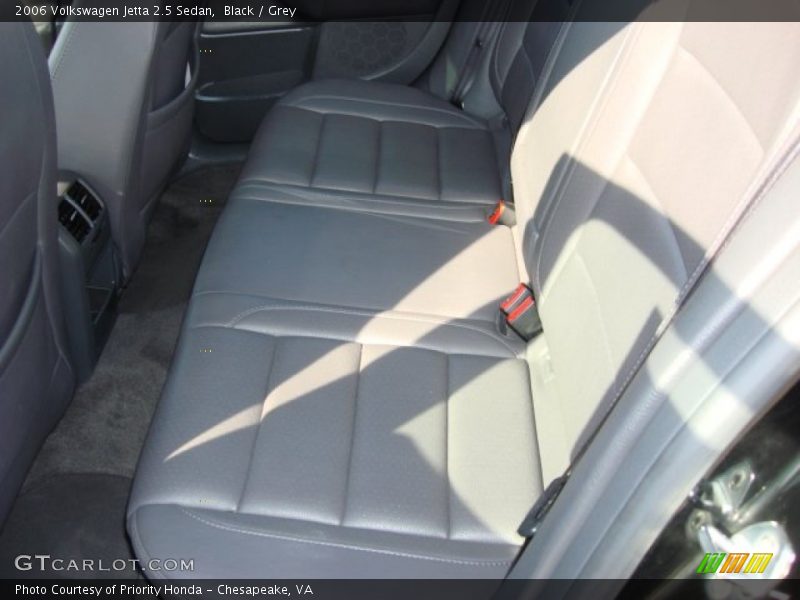 Black / Grey 2006 Volkswagen Jetta 2.5 Sedan