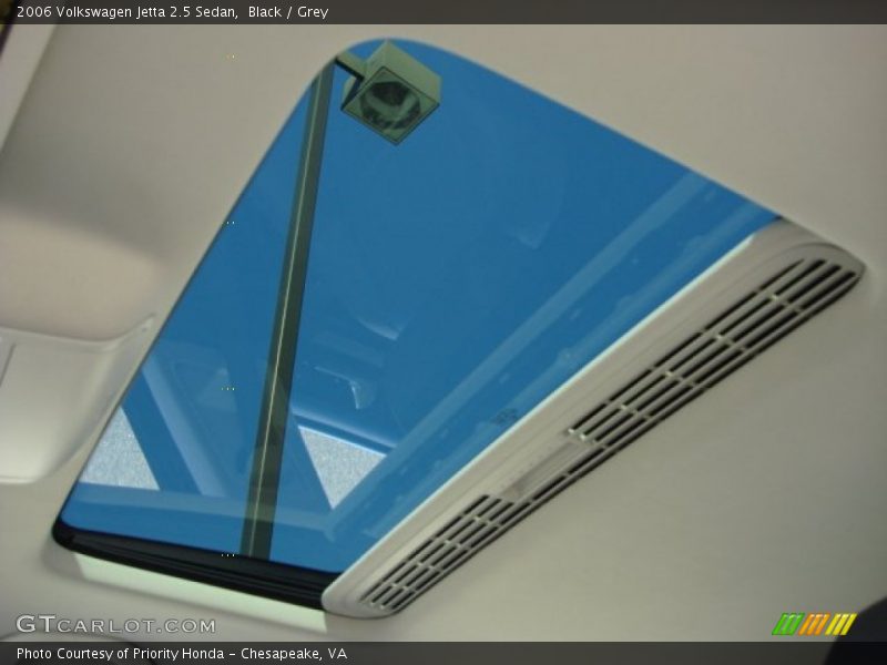 Black / Grey 2006 Volkswagen Jetta 2.5 Sedan