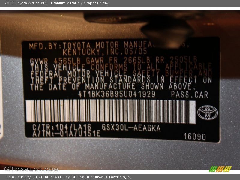 Titanium Metallic / Graphite Gray 2005 Toyota Avalon XLS