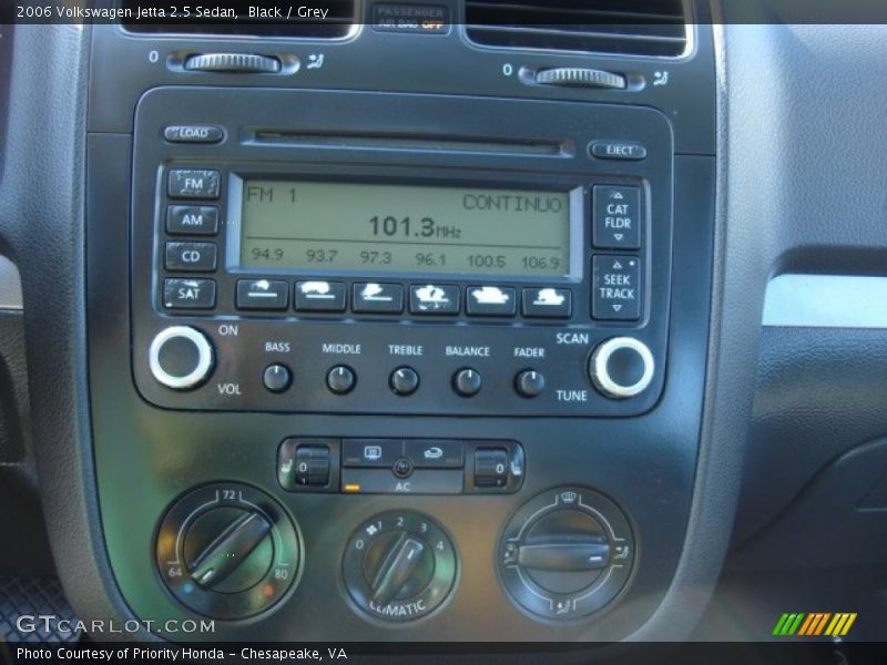 Black / Grey 2006 Volkswagen Jetta 2.5 Sedan
