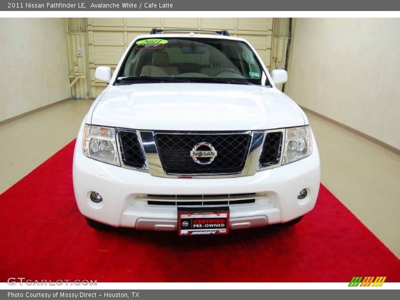 Avalanche White / Cafe Latte 2011 Nissan Pathfinder LE