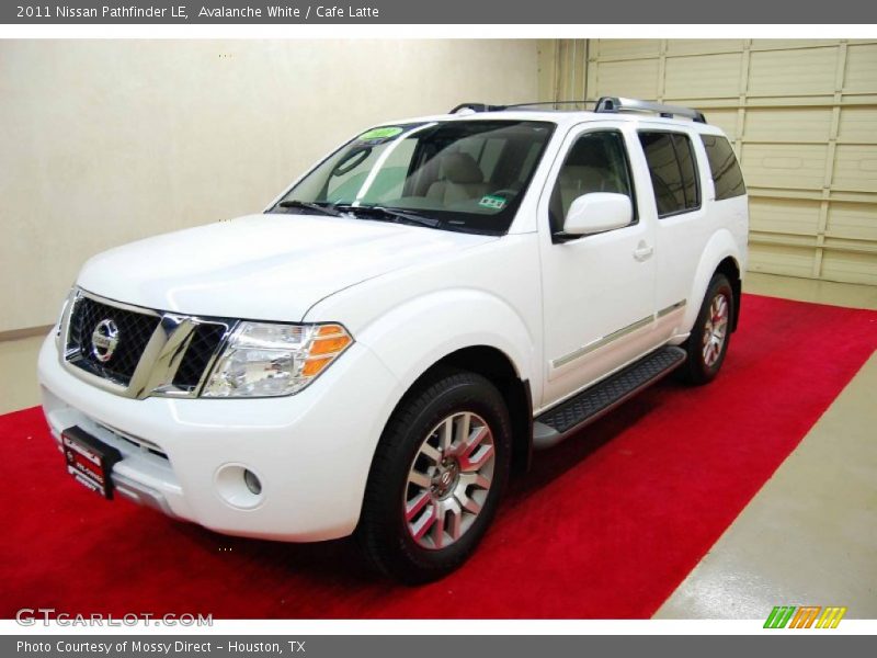 Avalanche White / Cafe Latte 2011 Nissan Pathfinder LE