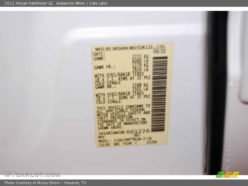 Avalanche White / Cafe Latte 2011 Nissan Pathfinder LE