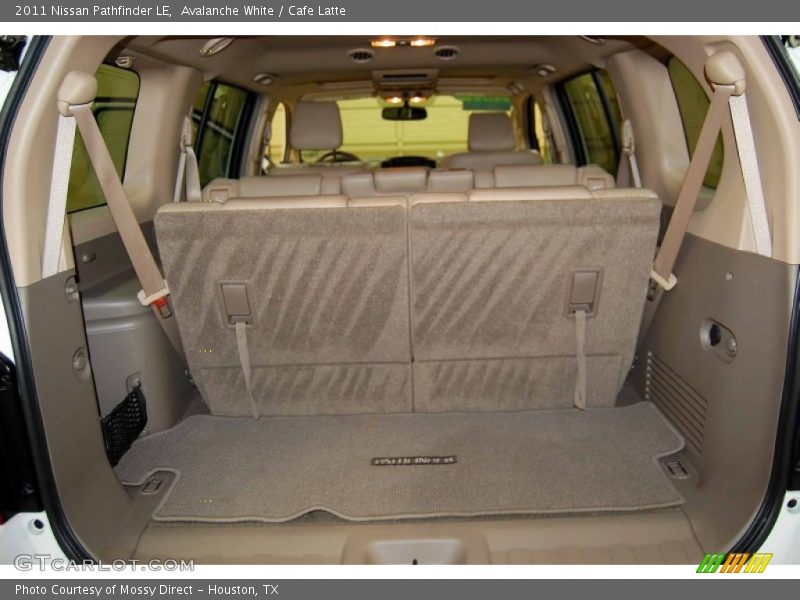 Avalanche White / Cafe Latte 2011 Nissan Pathfinder LE