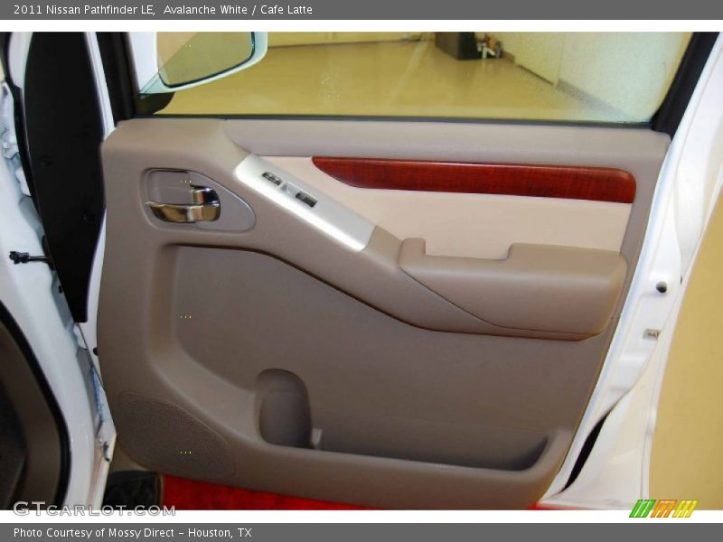 Avalanche White / Cafe Latte 2011 Nissan Pathfinder LE