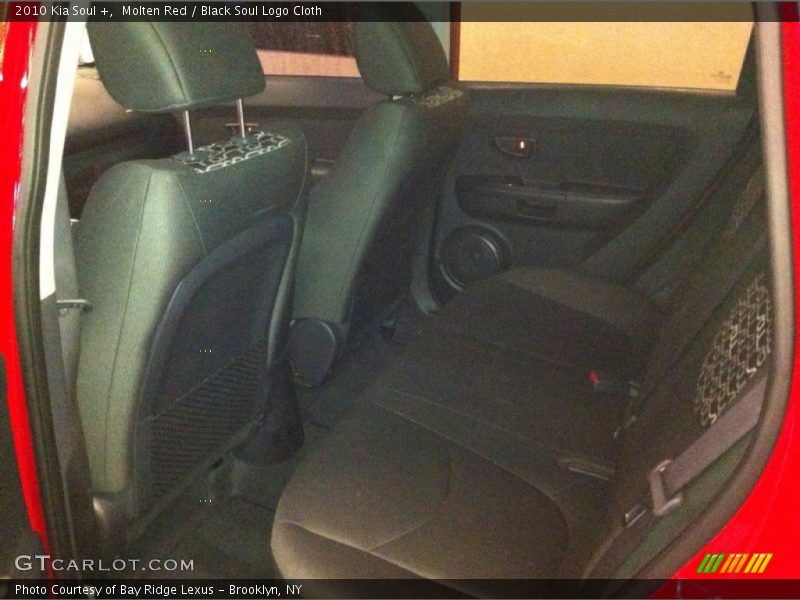 Molten Red / Black Soul Logo Cloth 2010 Kia Soul +