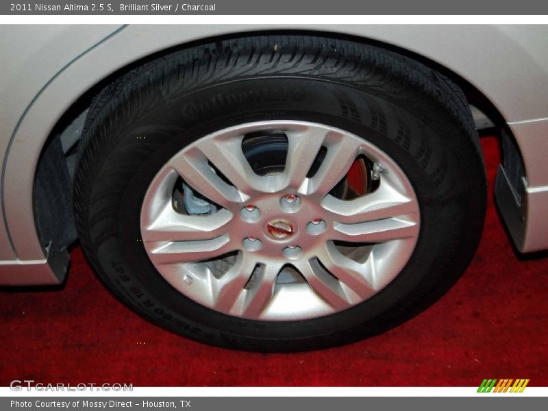Brilliant Silver / Charcoal 2011 Nissan Altima 2.5 S