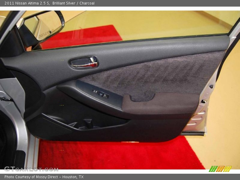 Brilliant Silver / Charcoal 2011 Nissan Altima 2.5 S