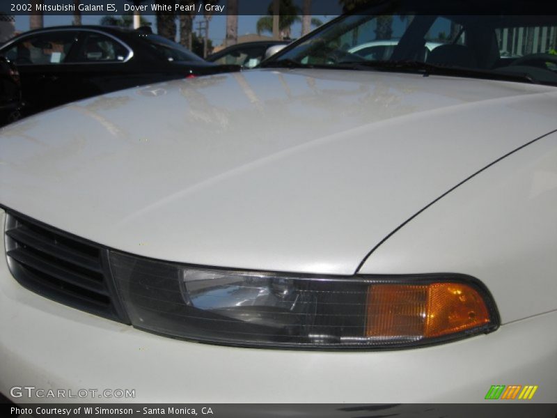 Dover White Pearl / Gray 2002 Mitsubishi Galant ES