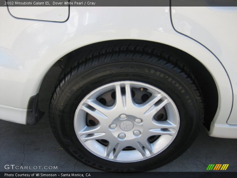 Dover White Pearl / Gray 2002 Mitsubishi Galant ES