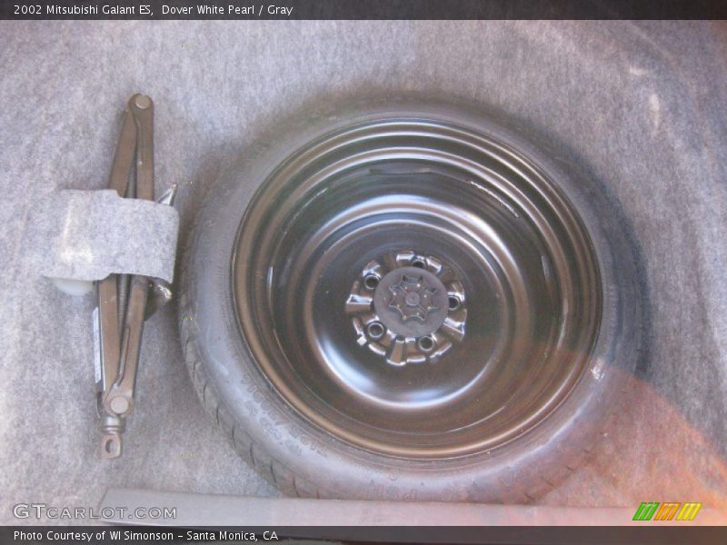 Dover White Pearl / Gray 2002 Mitsubishi Galant ES