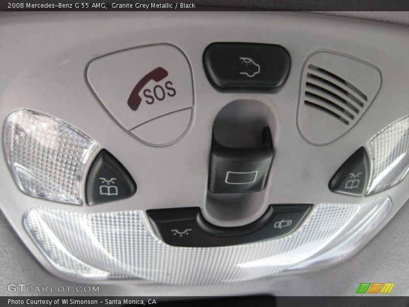 Controls of 2008 G 55 AMG