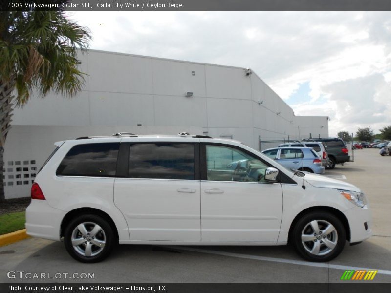  2009 Routan SEL Calla Lilly White