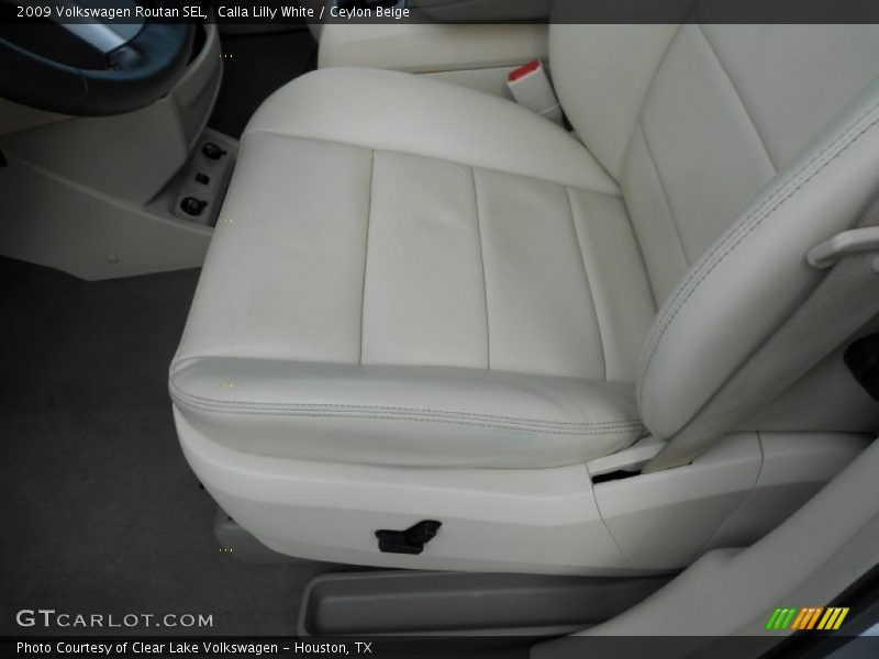 Calla Lilly White / Ceylon Beige 2009 Volkswagen Routan SEL