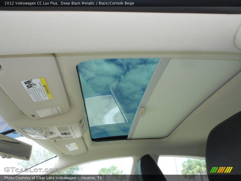 Sunroof of 2012 CC Lux Plus